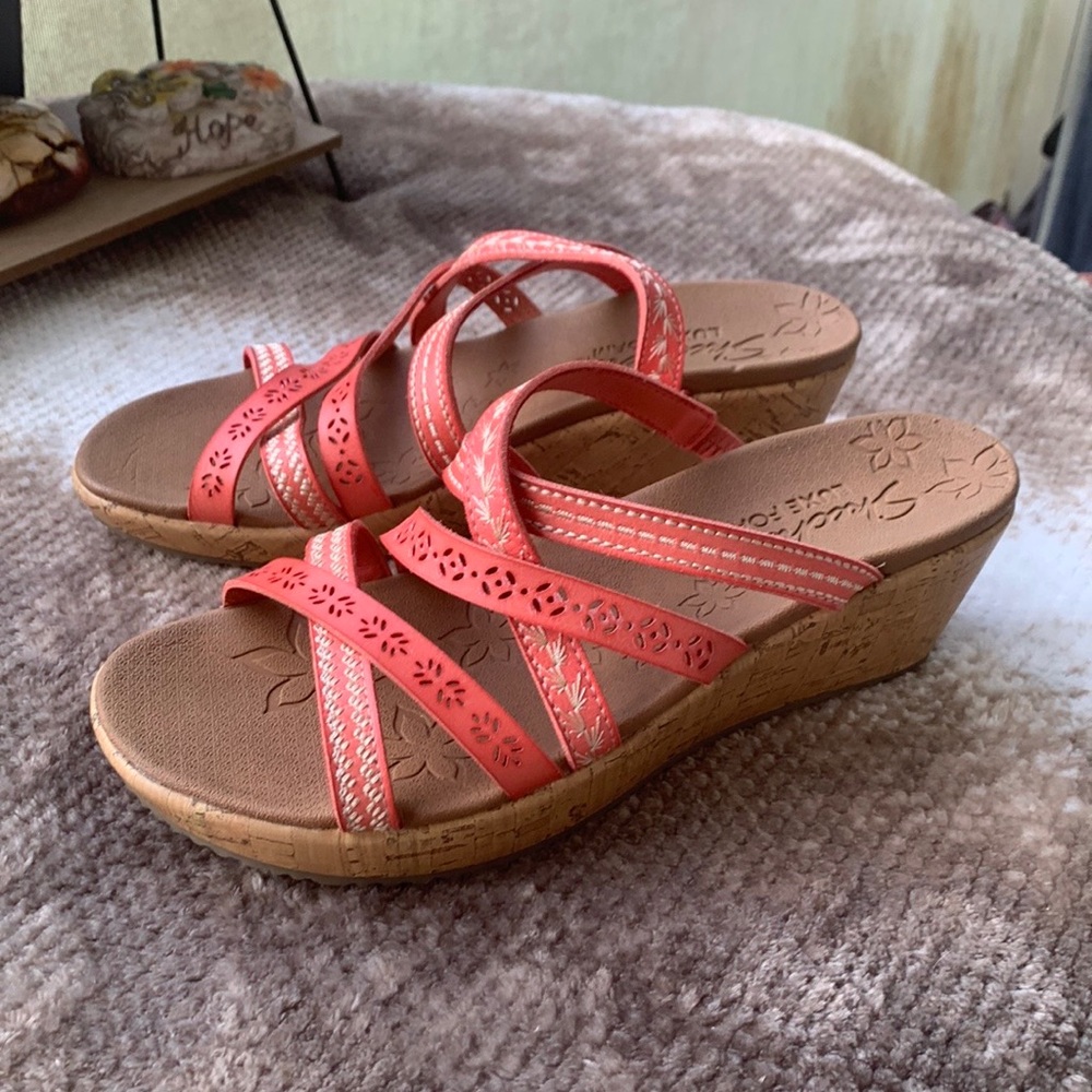 Skechers Beverley Luxe wedge sandals